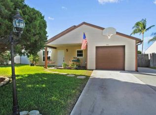 7919 Bishopwood Rd, Lake Worth, FL 33467