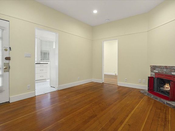 5th image of 525 Hamilton Ave APT A