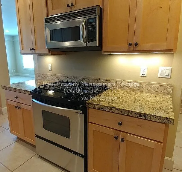 459 Columbia Point Dr — Photo 9
