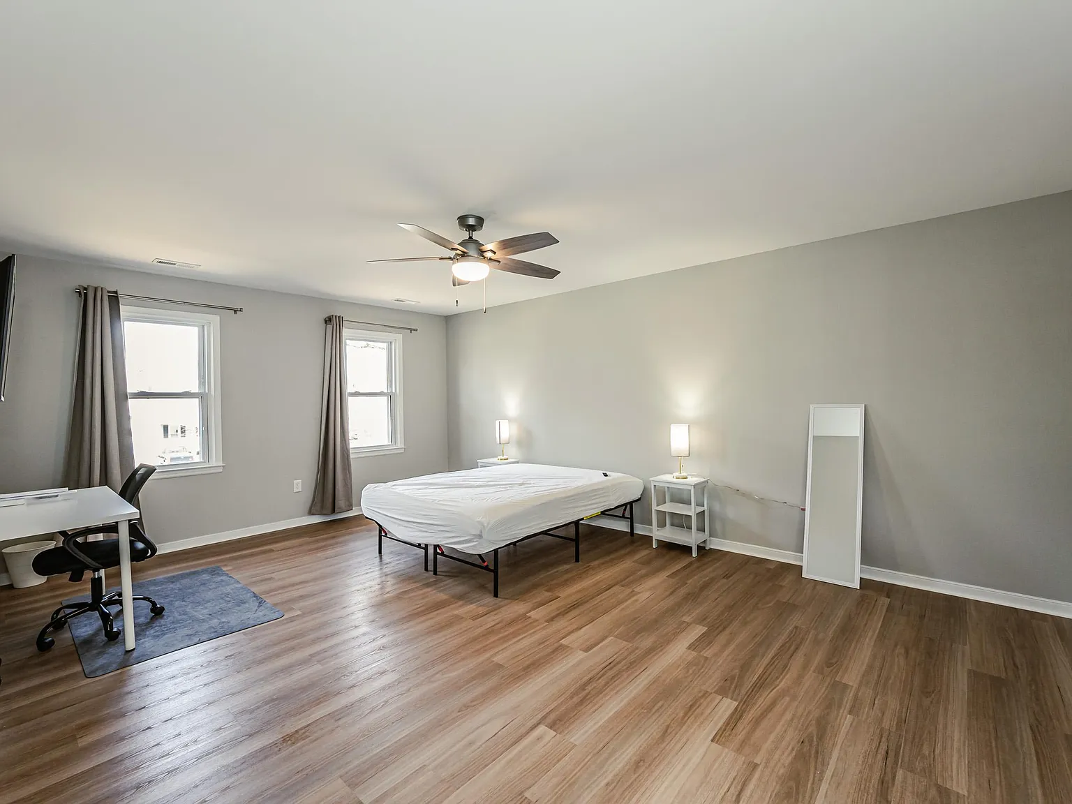 4 bed, 3.0 bath, 2020 sqft, $1,364 — Photo 1