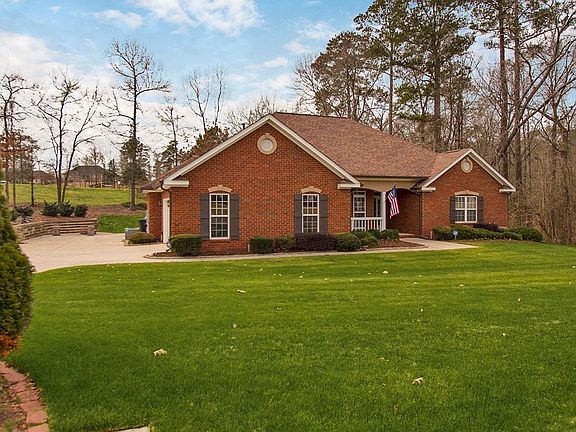 3rd image of 5053 Sussex Dr