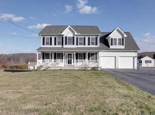 37 Skinner Rd, Broad Brook, CT 06016