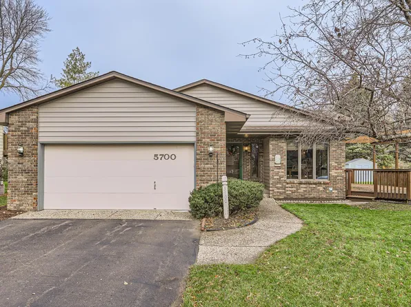 5700 98 1/2 St W, Bloomington, MN 55437