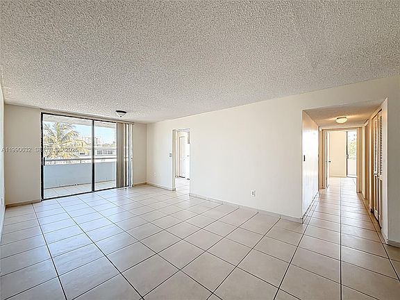 5th image of 7300 Wayne Ave APT 211