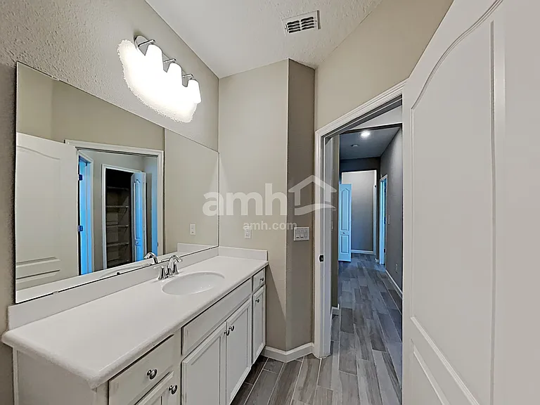 226 Athens Dr — Photo 13