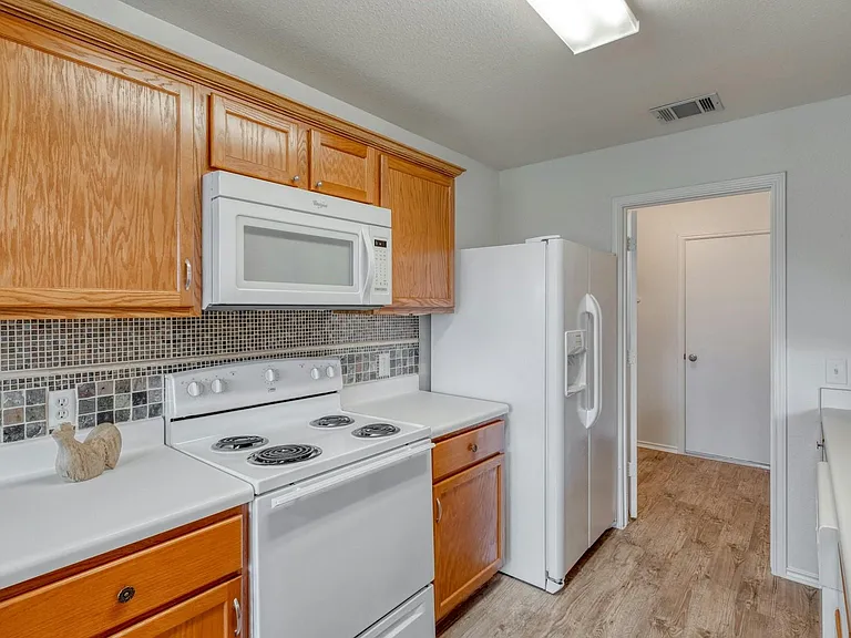 104 Pinnacle Dr — Photo 12
