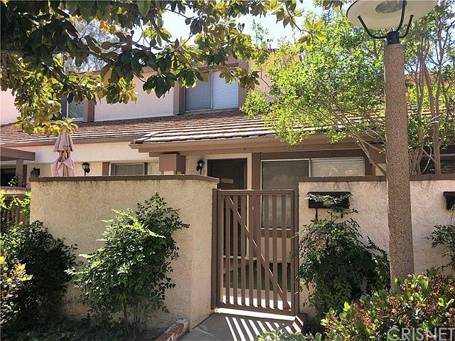 1st image of 24674 Golfview Dr