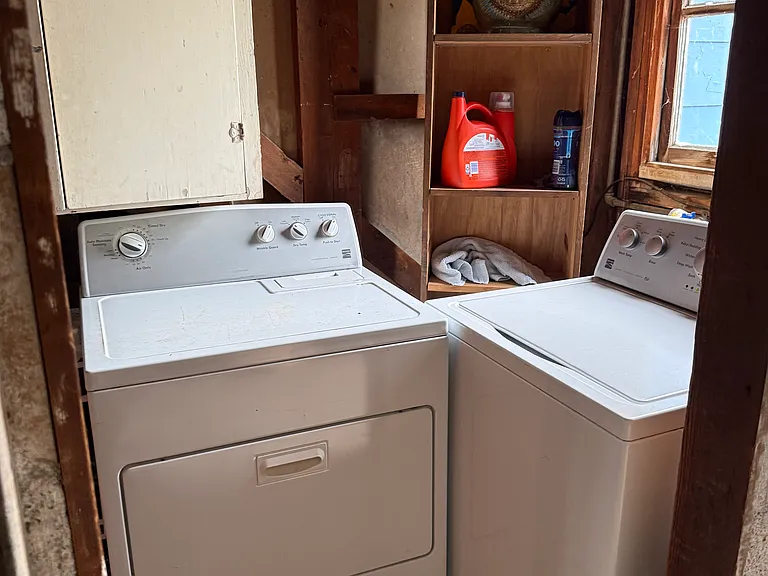 2018 J St #B — Photo 10