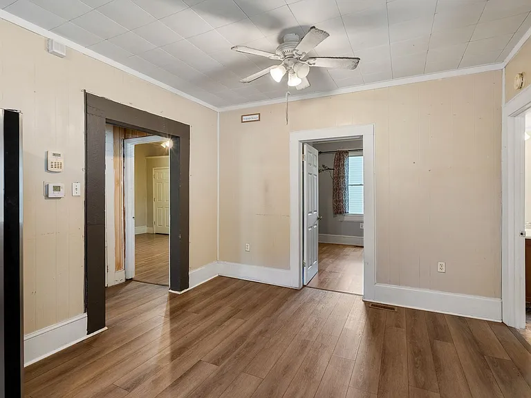 902 Pickens St — Photo 11