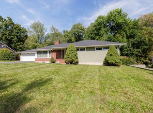 584 Bunker Hill Ave, Waterbury, CT 06708
