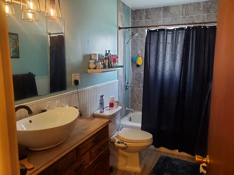 10 N 13th Ave — Photo 6