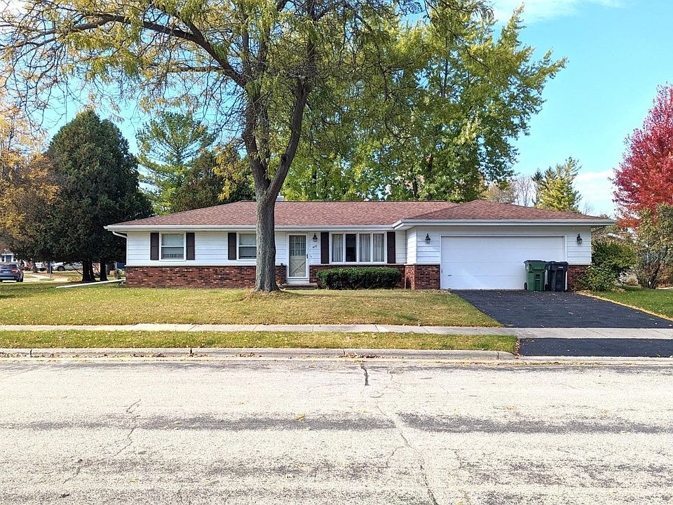 1st image of 479 Hiawatha Dr