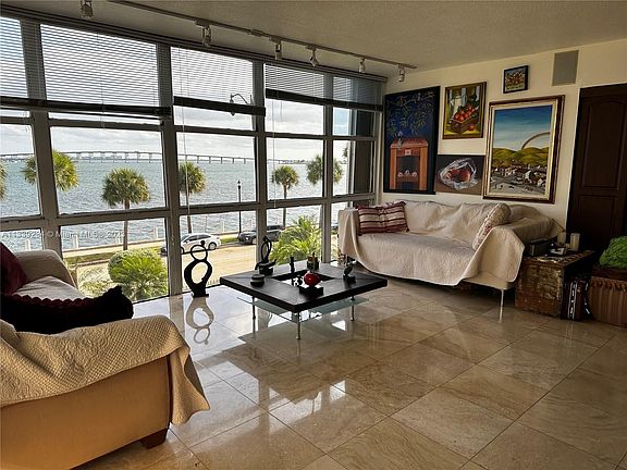 3rd image of 1440 Brickell Bay Dr #Penthouse 1