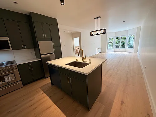 230 Castro St #3 Photo 1