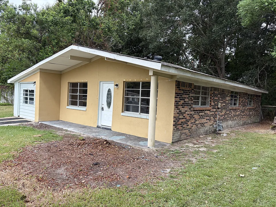 114 Arthur Ct