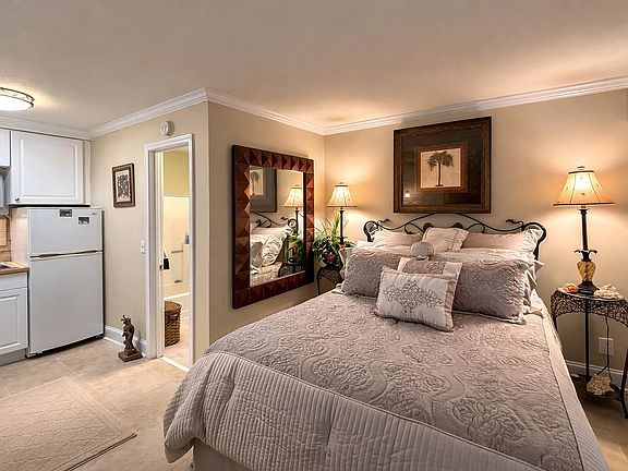 4th image of 3001 N Ocean Blvd. #207