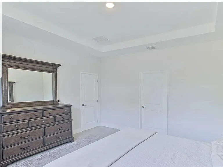 951 Sareta St SE — Photo 5