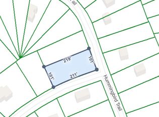 230 Hummingbird Ct, Bushkill, PA 18324