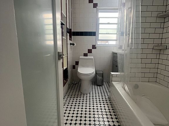 2nd image of 24-50 38th St #F2
