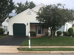 6 Mayapple Dr, Brick, NJ 08724