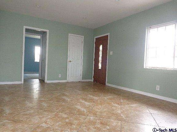3rd image of 15138 Burton St