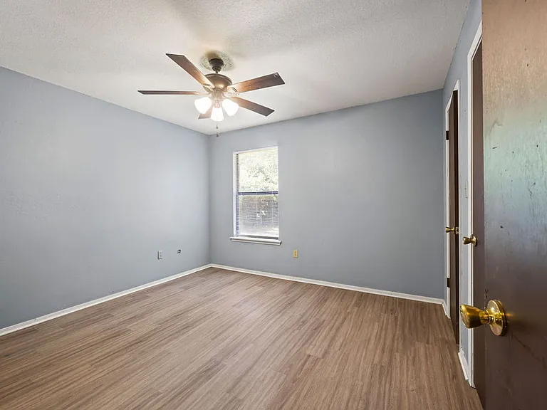 4424 W Acoma St — Photo 8