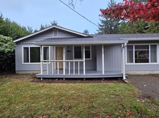 1365 S Crestline Dr, Waldport, OR