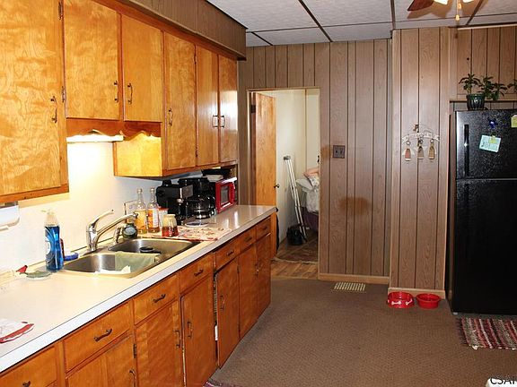 5th image of 267 Glenn St