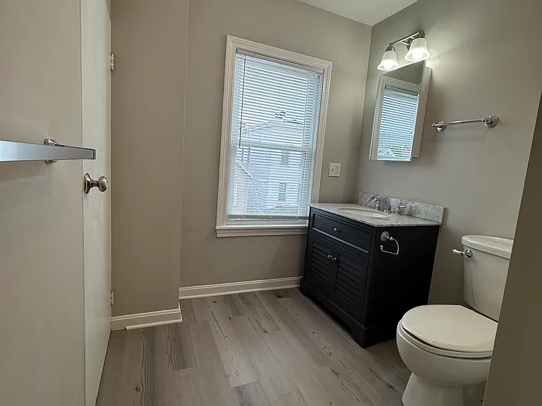 19 Everett Ave #2 — Photo 9