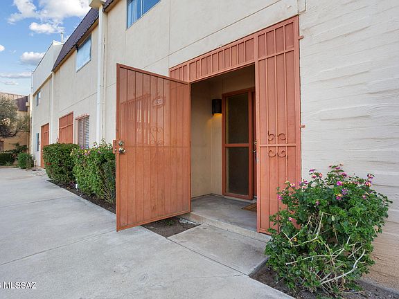 2nd image of 1337 E Fort Lowell Rd APT C