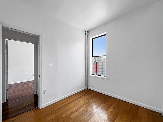 5th image of 275 W 144th St APT 21