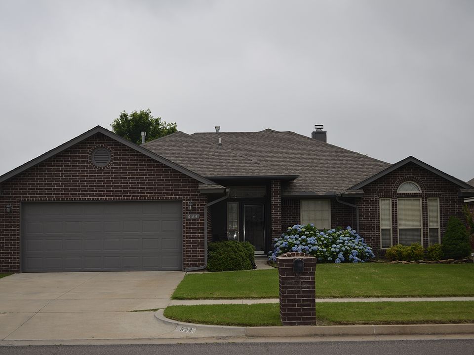 1st image of 624 SW 161st St