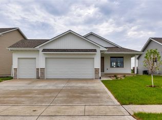 317 Fireside Dr NW, Bondurant, IA 50035