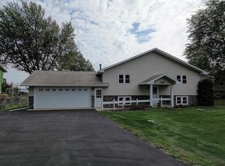 N7592 Edgewater Dr, Beaver Dam, WI 53916