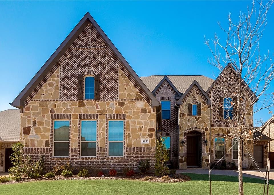 1st image of 2810 Balmoral Dr