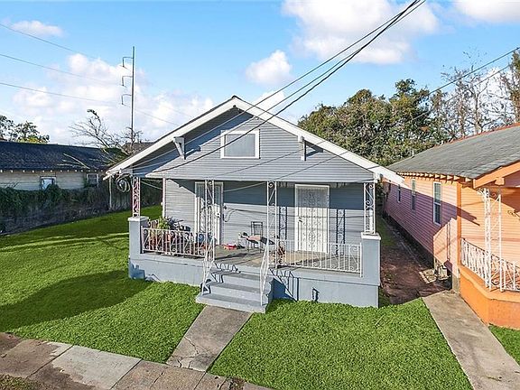 2nd image of 2416-2418 Annette St