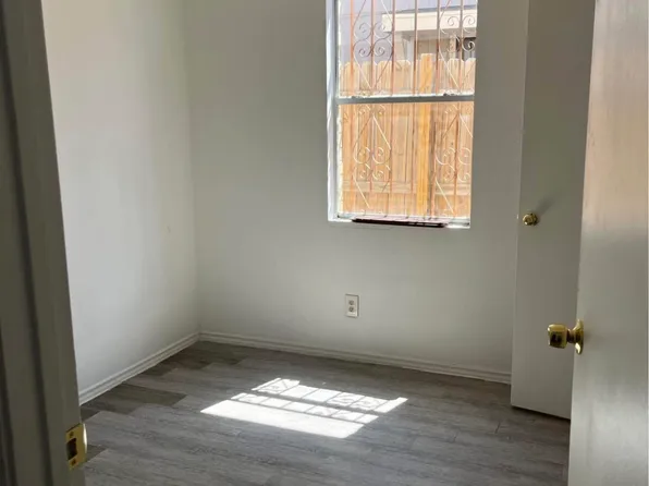 1218 Johnson Dr, Laredo, TX 78046