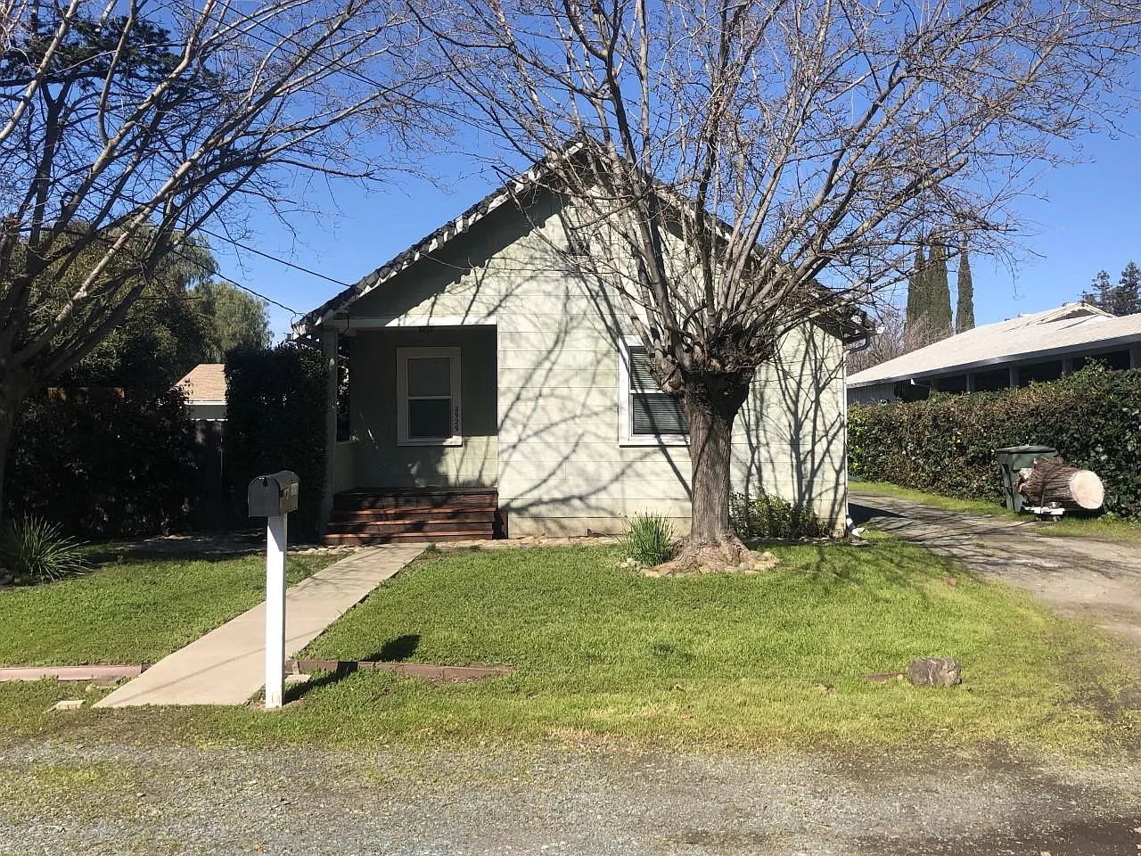 2929 Euclid Ave photo 1