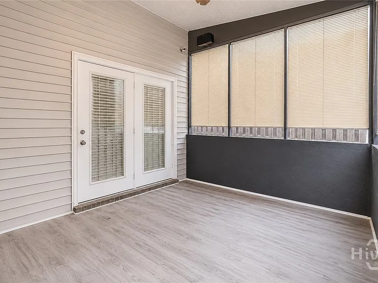146 Chapel Lk S — Photo 32