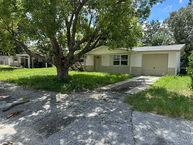 4832 Bonton Dr