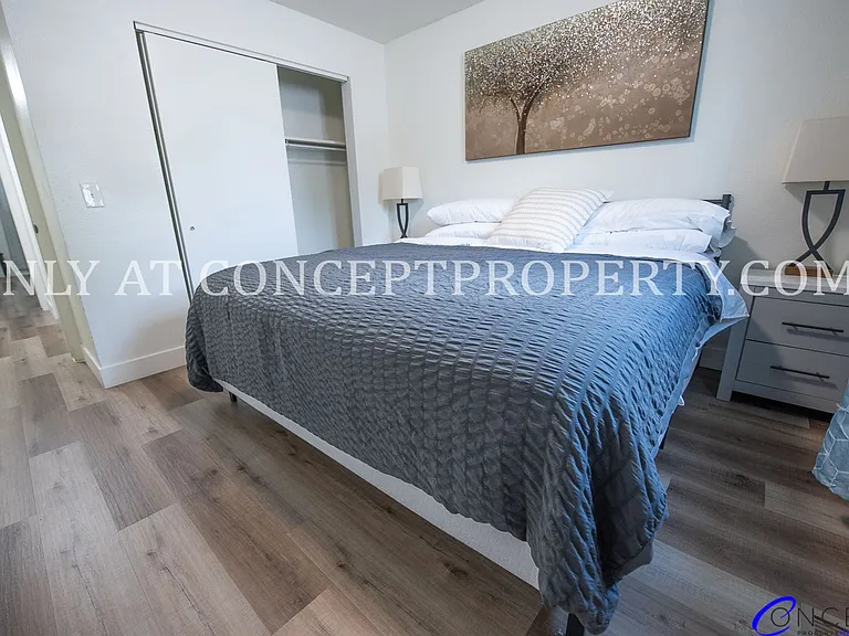 285 E Whitlock Ave — Photo 28