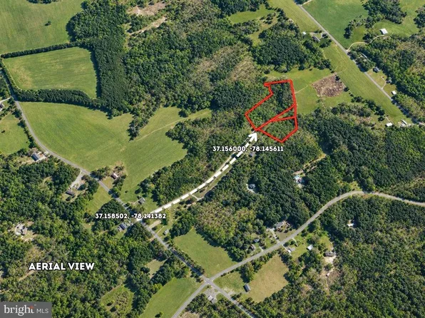 3 Mark Oliver Rd, Crewe, VA 23930
