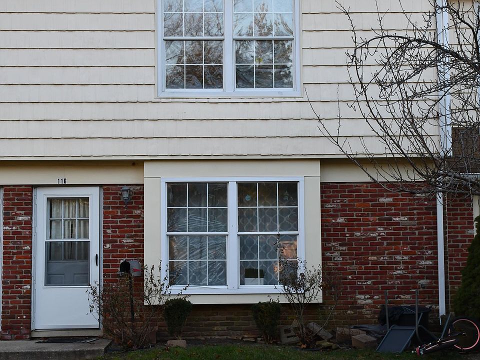 1st image of 116 Colony Cir