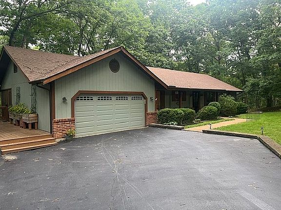 2nd image of 18577 Melrose Woods Dr