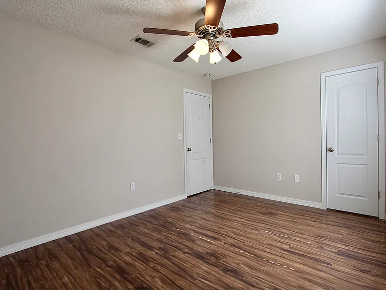 3151 Forrest Ave — Photo 21