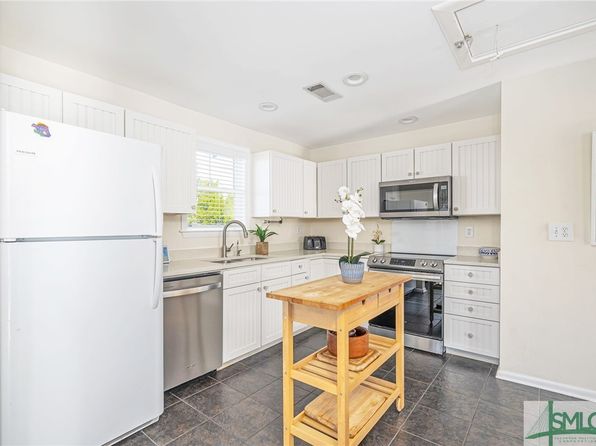 1202 Miller Ave APT A, Tybee Island, GA 31328