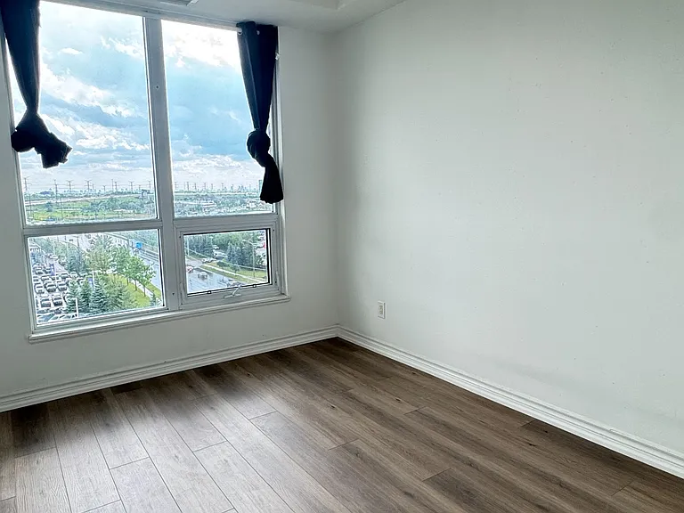 8323 Kennedy Rd #815 — Photo 5