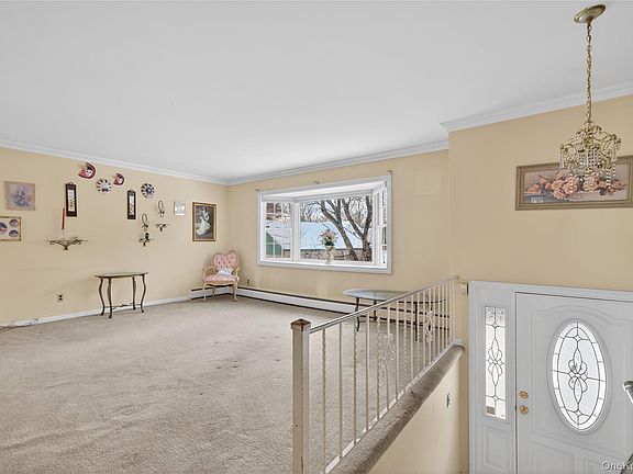 4th image of 12 Spruce Court