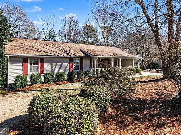 3rd image of 1522 Zebulon Rd