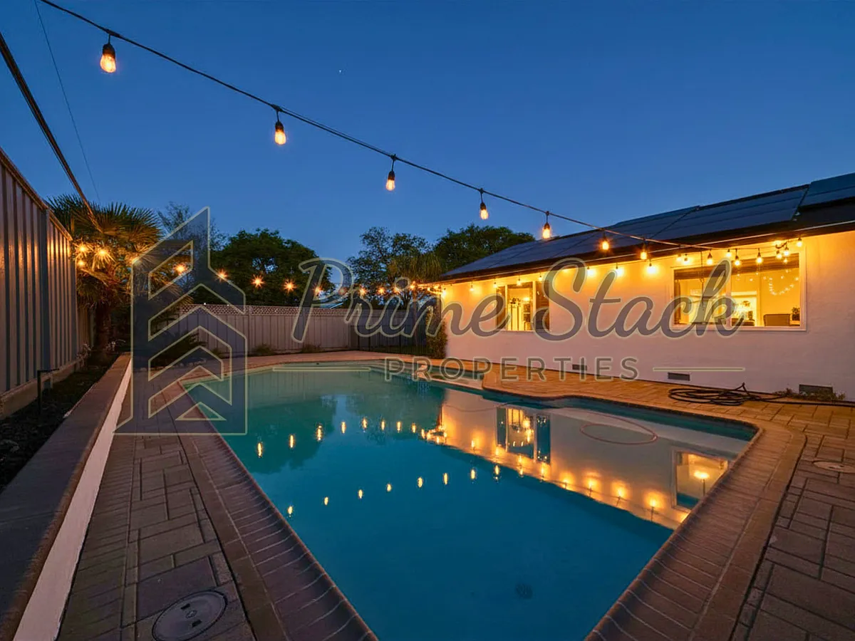 Building Photo - 5570 Amby Dr